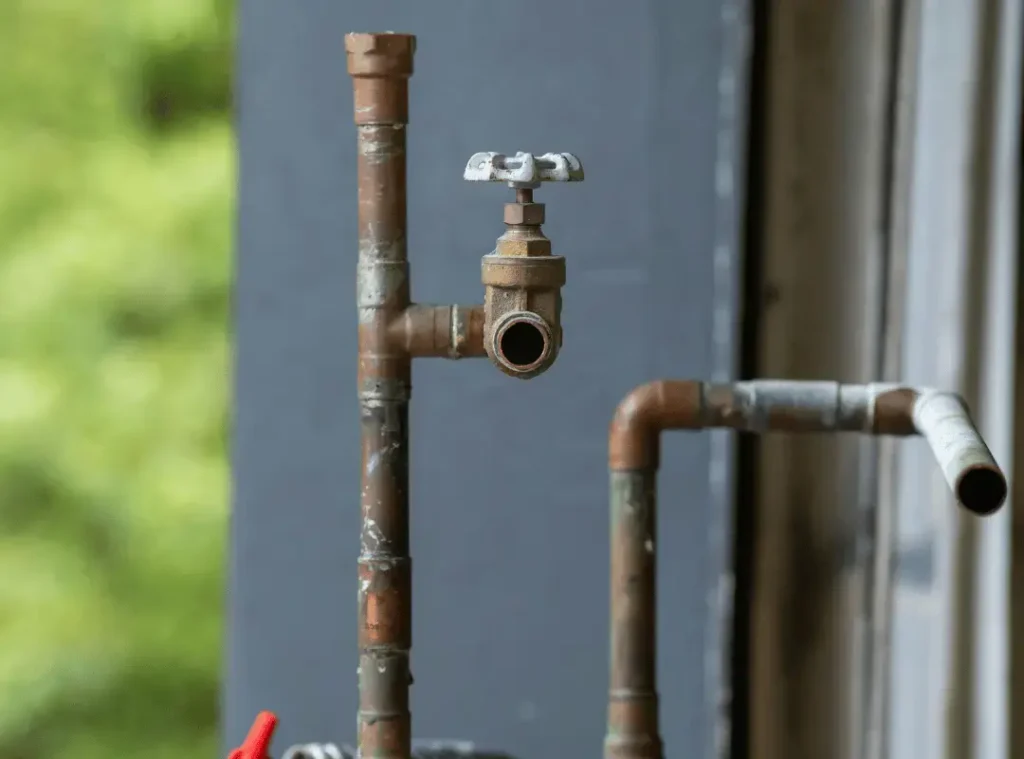 how long does plumbing last in a house